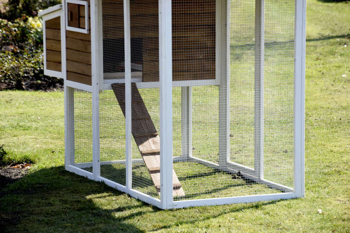 dobar Hühnerstall mit Außengehege und Legebox